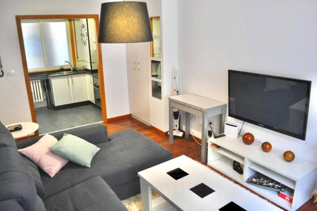 Apartmán Curros Enriquez Rd, Centrico, Plaza Garage Ourense Exteriér fotografie