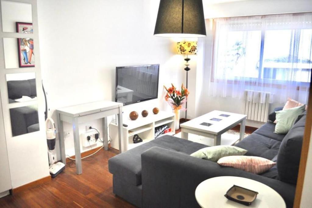 Apartmán Curros Enriquez Rd, Centrico, Plaza Garage Ourense Exteriér fotografie